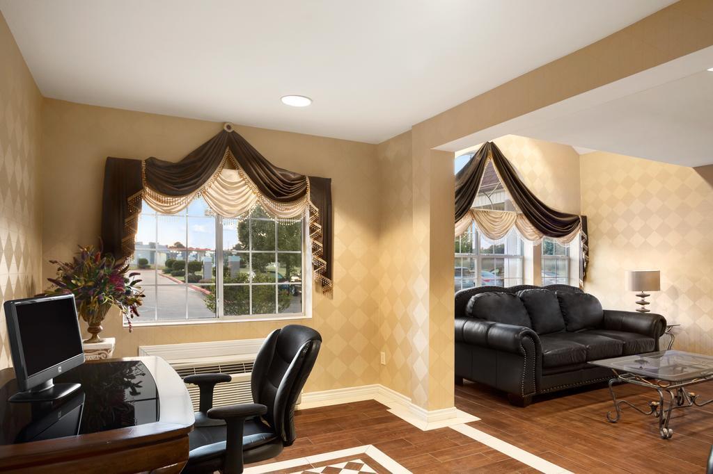 Quality Inn & Suites Longview I-20 エクステリア 写真