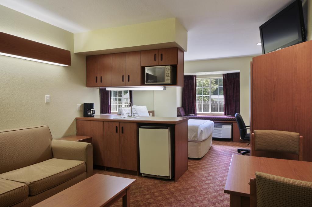 Quality Inn & Suites Longview I-20 エクステリア 写真