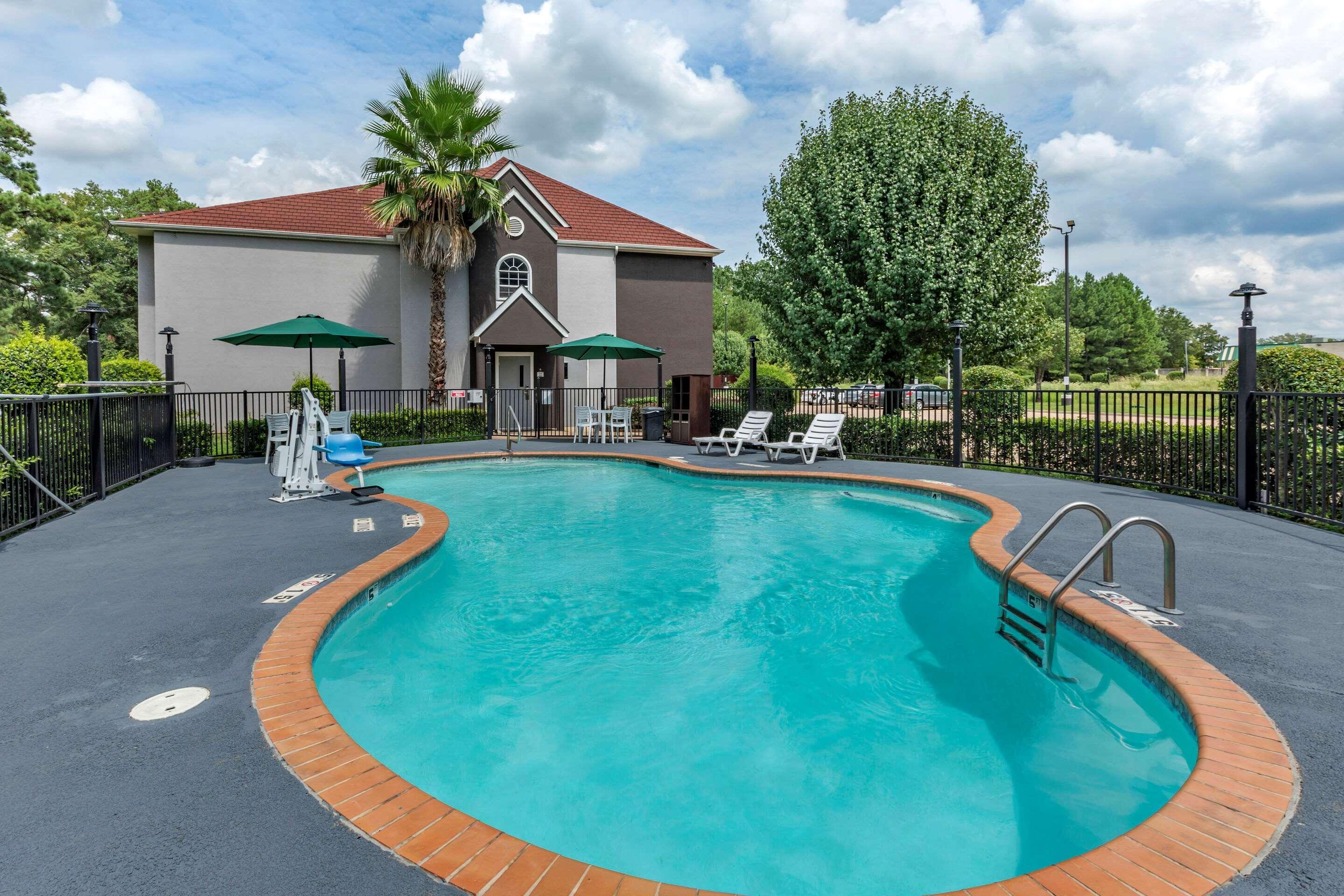 Quality Inn & Suites Longview I-20 エクステリア 写真